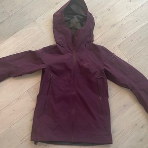 Arc’teryx gore-tex snowbird shell